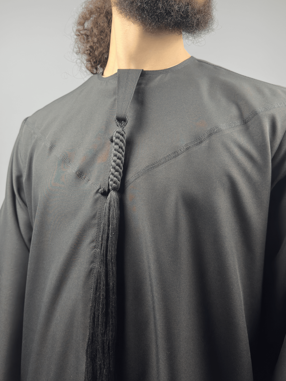 Qamis Émirati Noir Pure