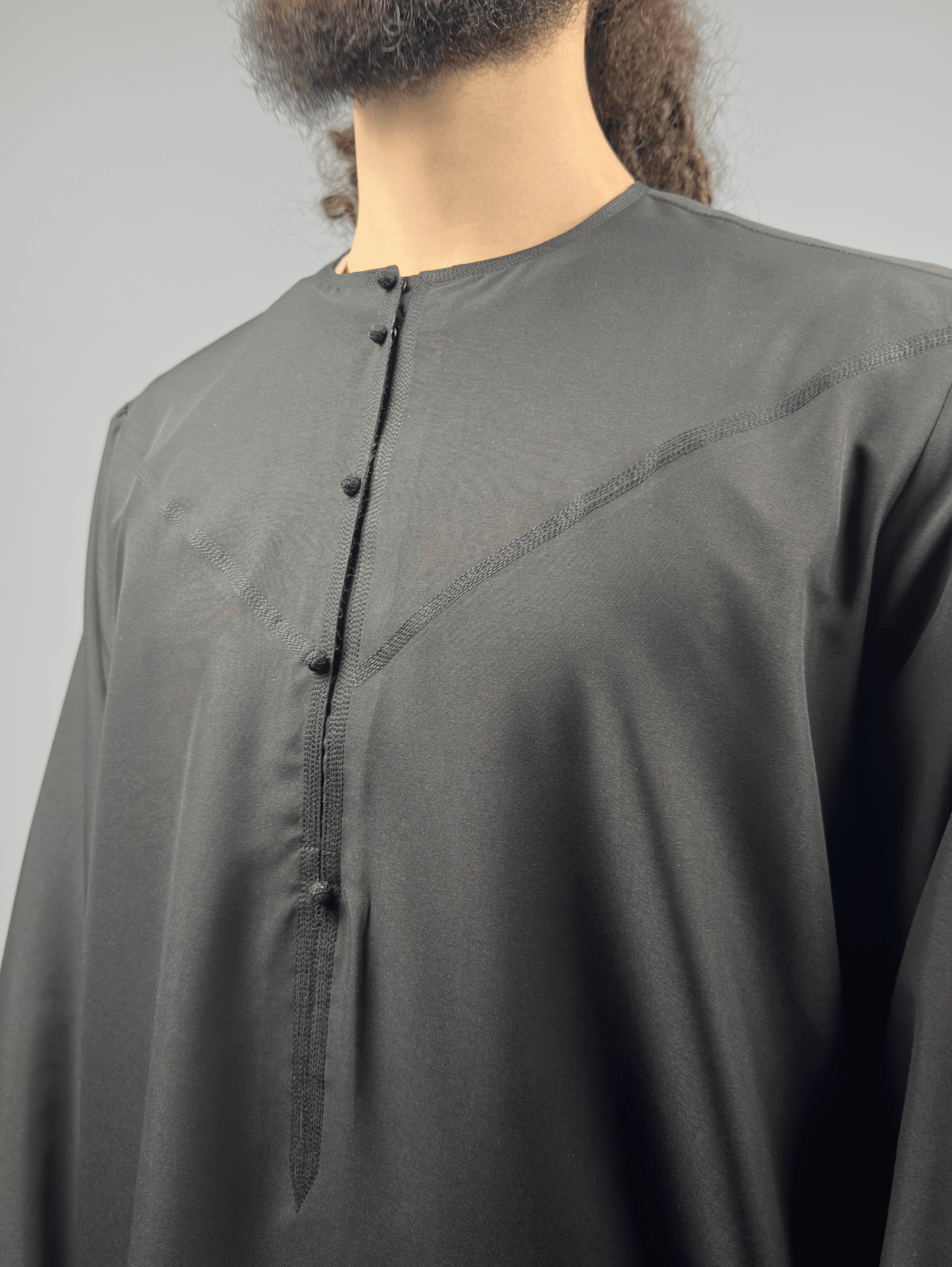 Qamis Émirati Noir Pure